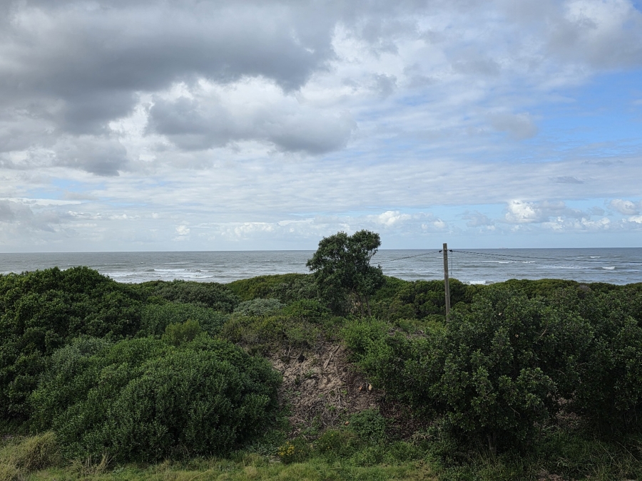 4 Bedroom Property for Sale in Paradise Beach Eastern Cape